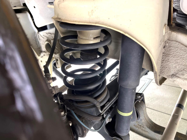 2018 Suzuki Jimny 3BA-JB64W (UW-69fea41a1d3a1)[10]
