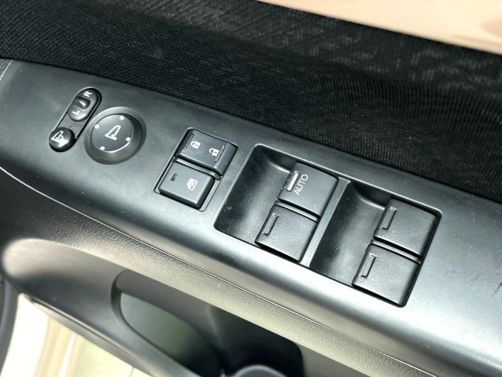 2013 Honda N-BOX Plus DBA-JF1 (UW-69fea41fc9d08)[6]