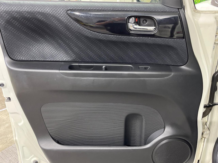 2014 Honda N-BOX CUSTOM DBA-JF2 (UW-69fea41fea40c)[27]