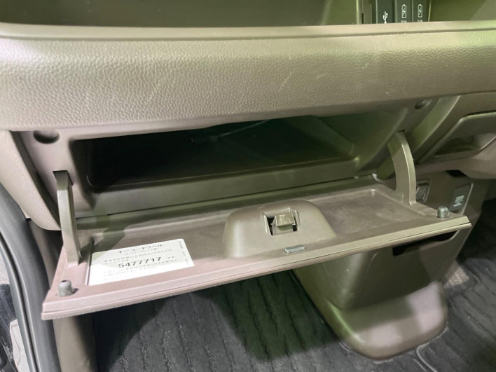 2021 Honda N-BOX 6BA-JF4 (UW-69fea425e0e33)[28]
