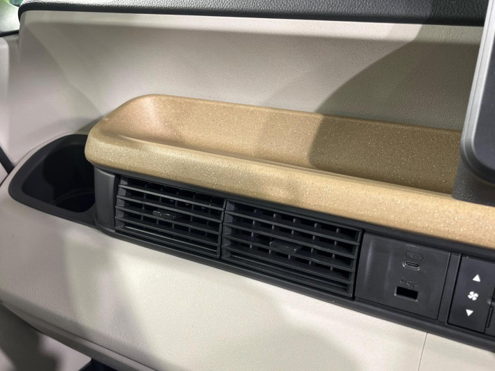 2024 Honda N-BOX 6BA-JF5 (UW-69fea427c2379)[23]