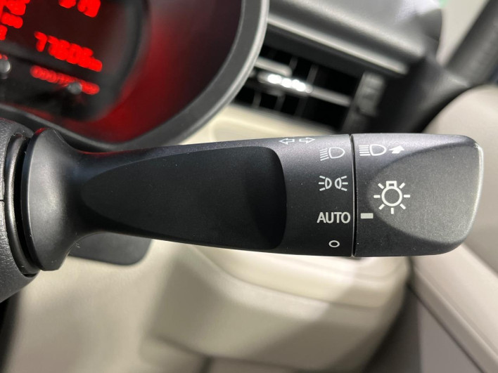 2015 Subaru Stella DBA-LA160F (UW-69fea4389300f)[23]