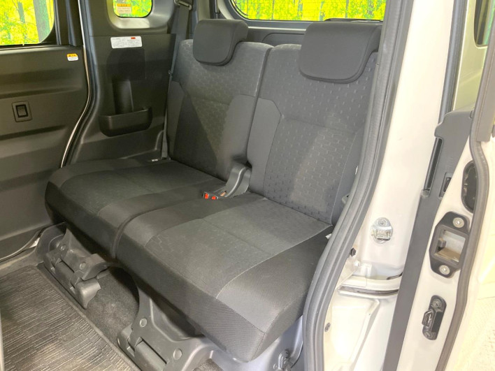 2015 Daihatsu Wake DBA-LA700S (UW-69fea445312d9)[11]