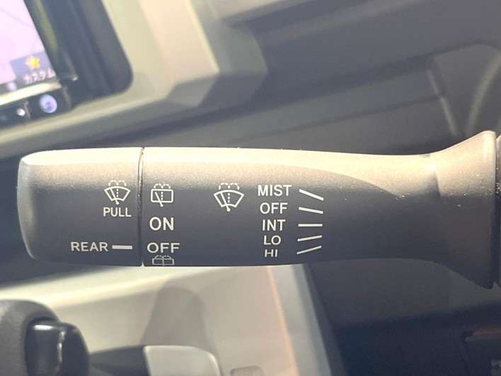 2015 Daihatsu Wake DBA-LA700S (UW-69fea445312d9)[26]