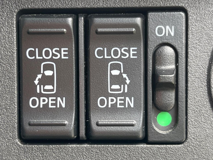2018 Daihatsu Wake DBA-LA700S (UW-69fea44577de6)[11]