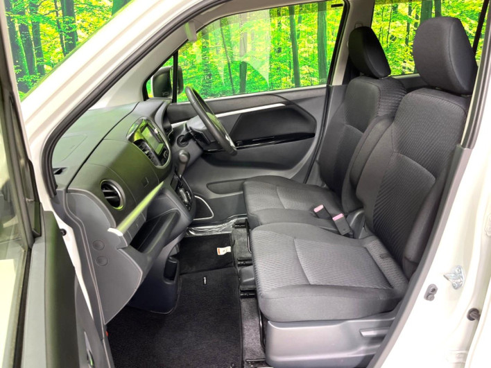 2013 Suzuki Wagon R Stingray DBA-MH34S (UW-69fea45634991)[27]