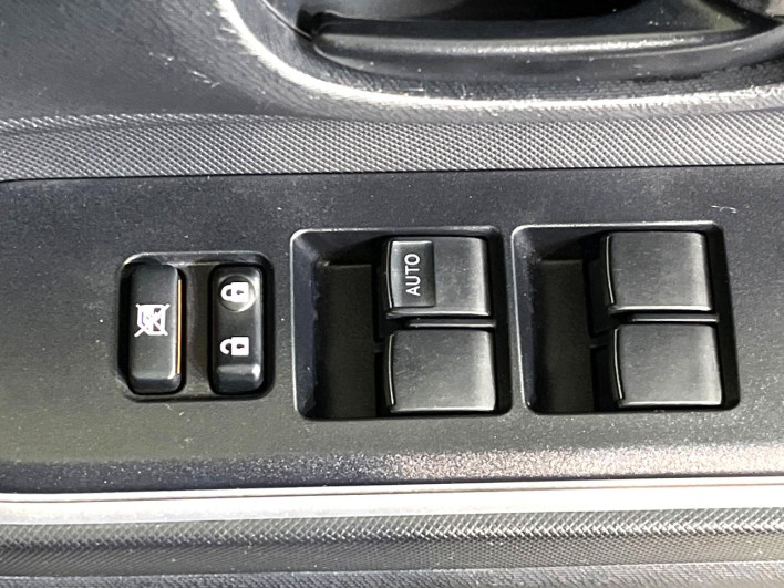 2017 Toyota Aqua DAA-NHP10 (UW-69fea47bef420)[7]
