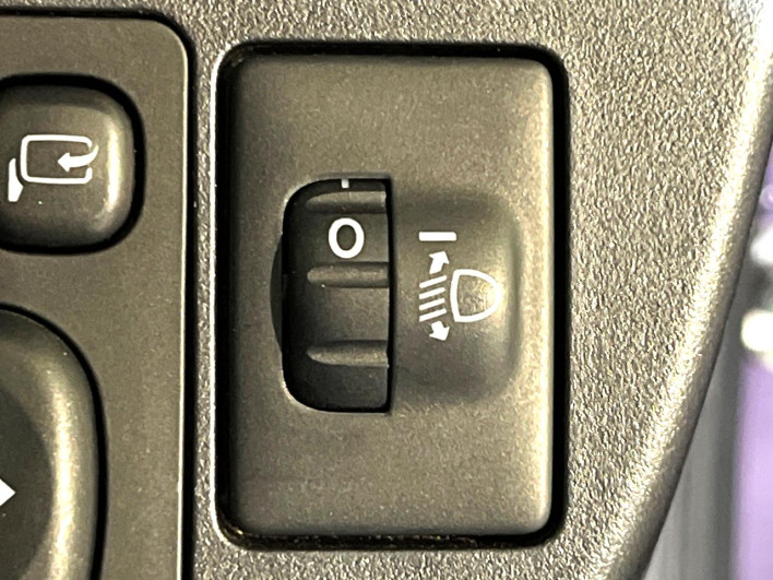 2017 Toyota Aqua DAA-NHP10 (UW-69fea47bef420)[8]