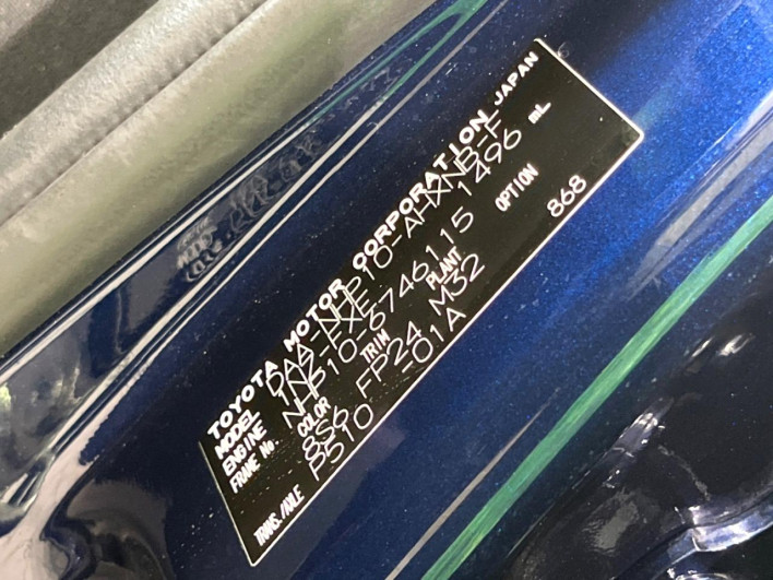 2018 Toyota Aqua DAA-NHP10 (UW-69fea47deb6c9)[1]
