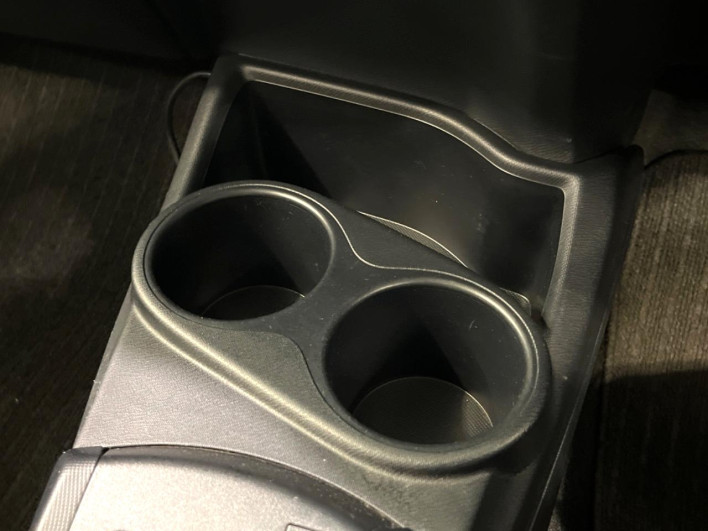 2018 Toyota Aqua DAA-NHP10 (UW-69fea47deb6c9)[28]