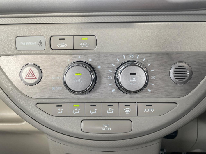 2012 Toyota Porte DBA-NNP11 (UW-69fea480116bd)[10]