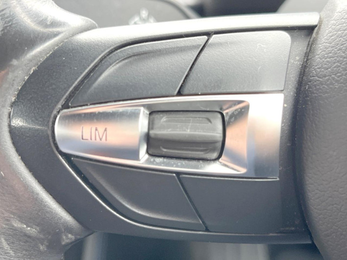 2016 BMW 2 Series LDA-2C20 (UW-69fea498b7ecf)[29]