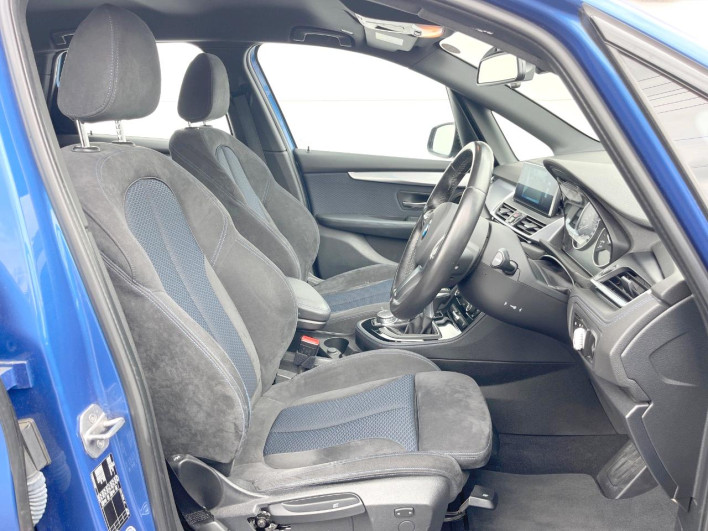 2016 BMW 2 Series LDA-2C20 (UW-69fea498b7ecf)[25]