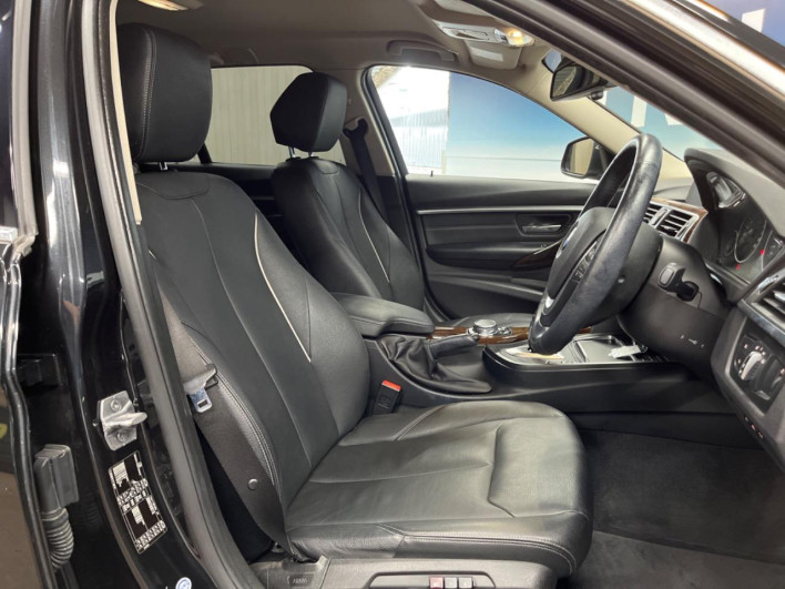 2016 BMW 3 Series DBA-8A20 (UW-69fea49b06dc9)[28]