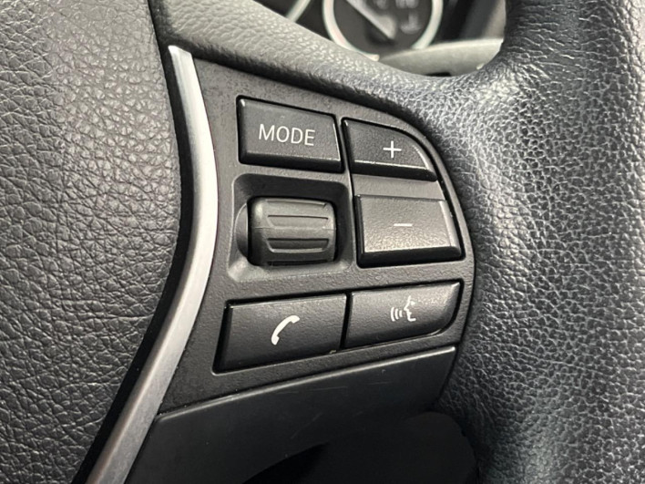 2016 BMW 3 Series DBA-8A20 (UW-69fea49b06dc9)[16]