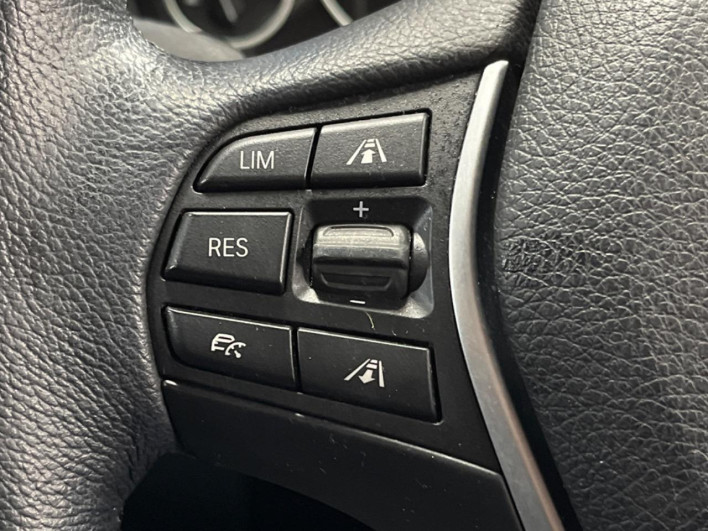 2016 BMW 3 Series DBA-8A20 (UW-69fea49b06dc9)[15]