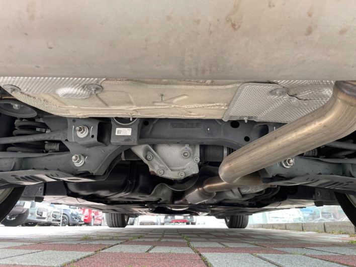 2016 BMW 3 Series DBA-8A20 (UW-69fea49b17934)[20]