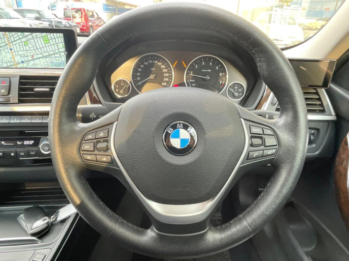 2016 BMW 3 Series DBA-8A20 (UW-69fea49b17934)[26]