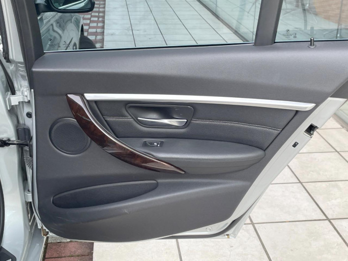 2016 BMW 3 Series DBA-8A20 (UW-69fea49b17934)[10]