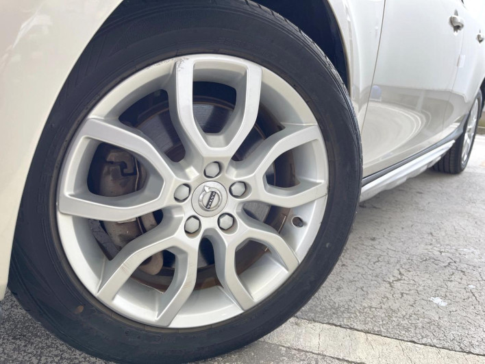2016 Volvo V40 LDA-MD4204T (UW-69fea4a112a8c)[2]
