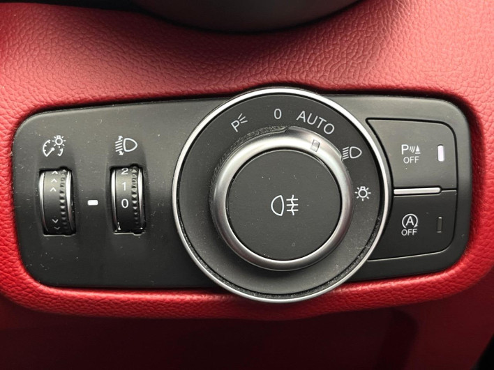 2019 Alfa Romeo Giulia ABA-95220 (UW-69fea4a24df95)[7]