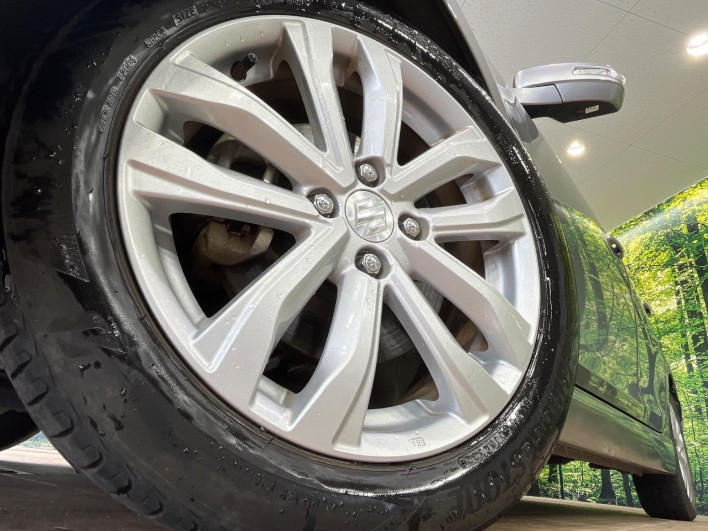 2016 Suzuki Swift DBA-ZC72S (UW-69fea4a3032cc)[14]