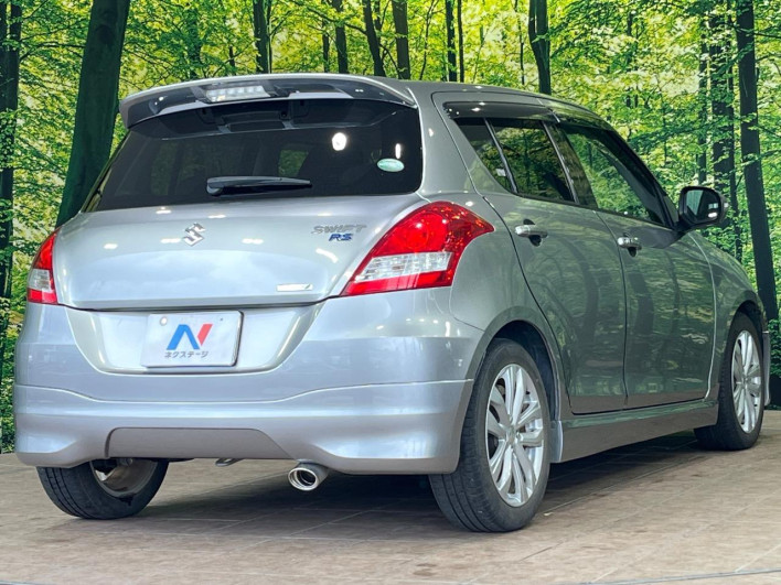 2016 Suzuki Swift DBA-ZC72S (UW-69fea4a3032cc)[9]