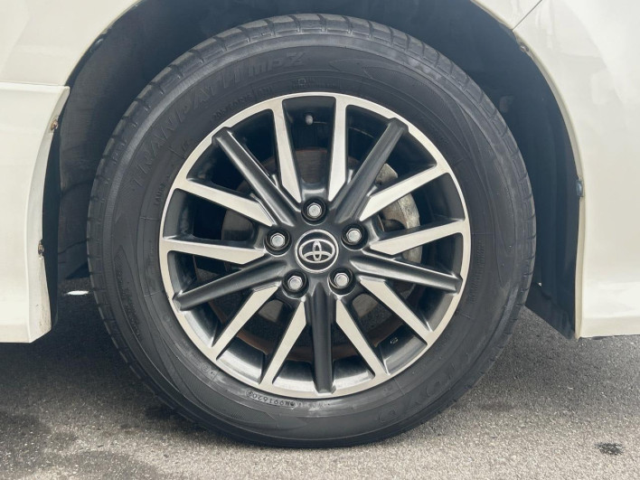 2015 Toyota Voxy DBA-ZRR80W (UW-69fea4a82235c)[8]