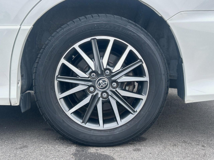 2015 Toyota Voxy DBA-ZRR80W (UW-69fea4a82235c)[13]