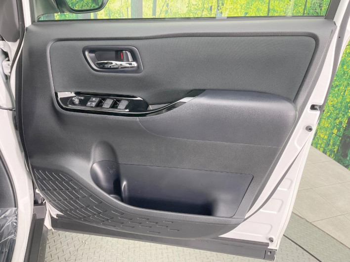 2020 Toyota Voxy 3BA-ZRR80W (UW-69fea4ab25c57)[27]