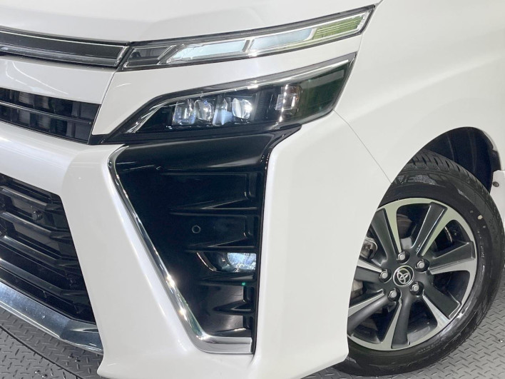 2020 Toyota Voxy 3BA-ZRR80W (UW-69fea4ab25c57)[6]