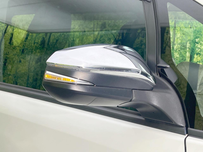 2020 Toyota Voxy 3BA-ZRR80W (UW-69fea4ab25c57)[5]