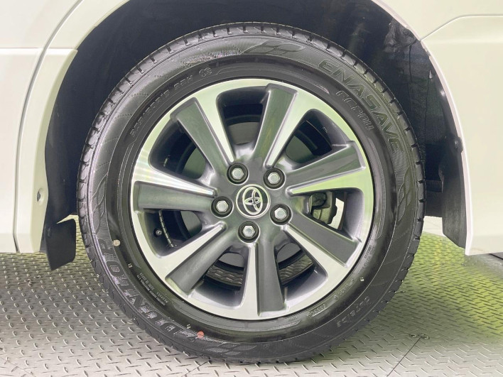 2020 Toyota Voxy 3BA-ZRR80W (UW-69fea4ab25c57)[12]