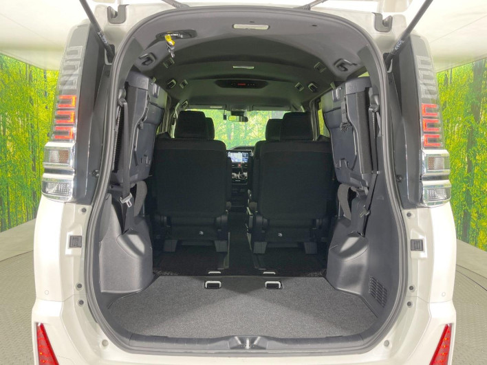 2020 Toyota Voxy 3BA-ZRR80W (UW-69fea4ab25c57)[29]