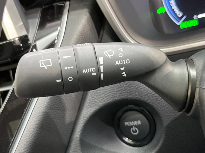 2025 Toyota Corolla Cross 6AA-ZVG13 (UW-69fea4b000050)[15]
