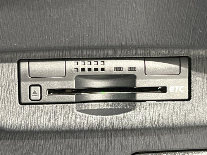 2013 Toyota Prius DAA-ZVW30 (UW-69fea4b15cd8e)[17]