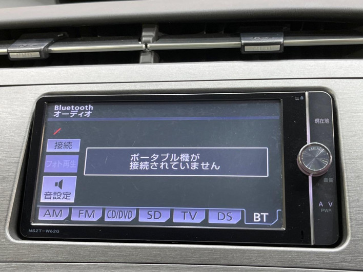 2013 Toyota Prius DAA-ZVW30 (UW-69fea4b15cd8e)[19]