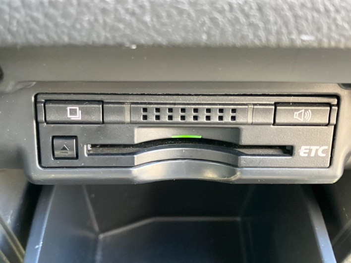 2013 Toyota Vellfire DBA-ANH20W (UW-69fff549c88b0)[13]