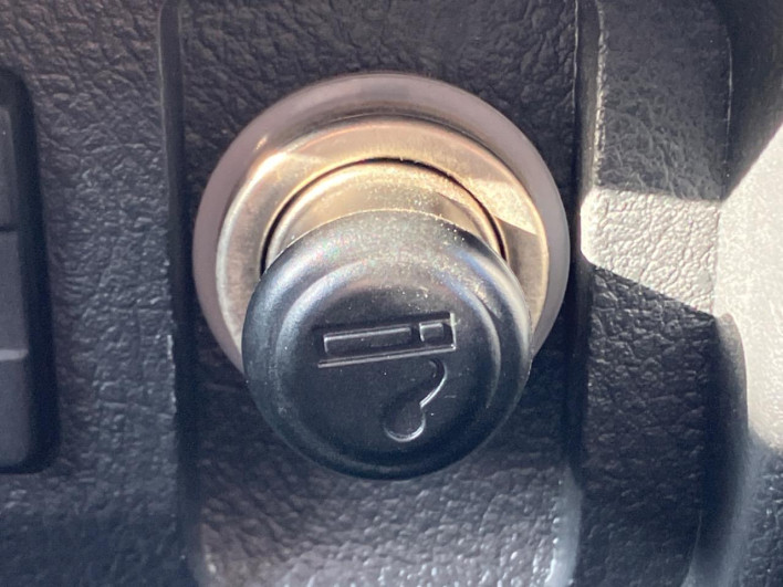 2013 Toyota Vellfire DBA-ANH20W (UW-69fff549c88b0)[28]