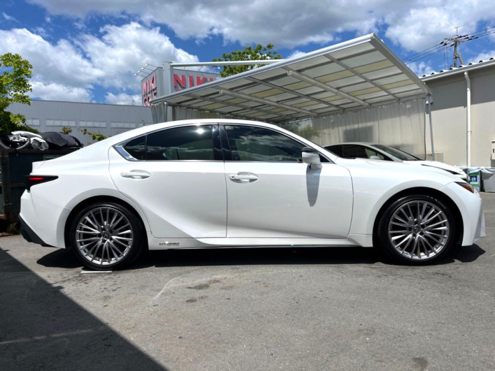 2021 Lexus IS 6AA-AVE30 (UW-69fff54c518e2)[27]