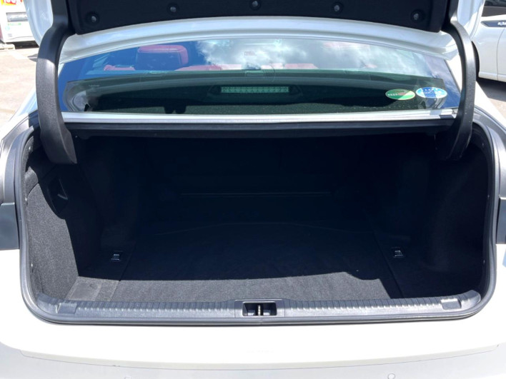 2021 Lexus IS 6AA-AVE30 (UW-69fff54c518e2)[21]
