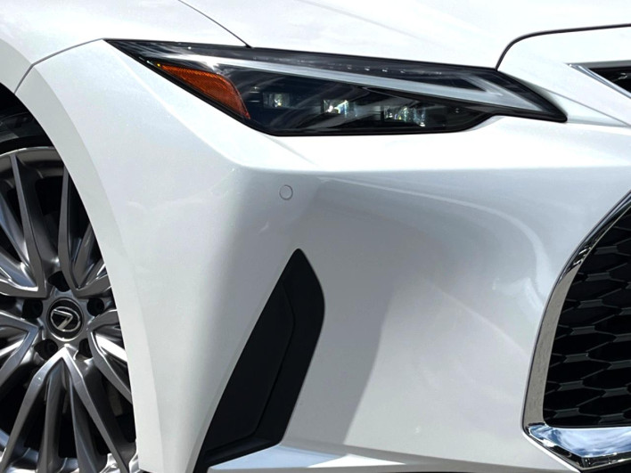 2021 Lexus IS 6AA-AVE30 (UW-69fff54c518e2)[8]