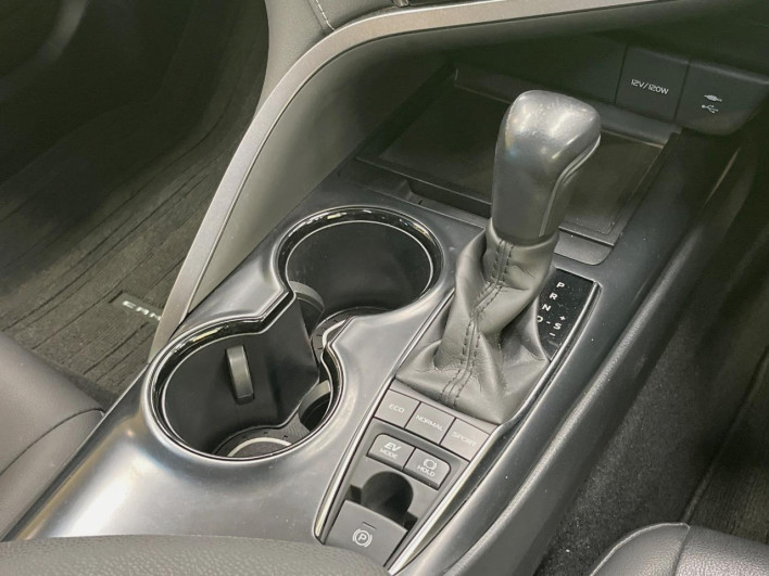 2019 Toyota Camry DAA-AXVH70 (UW-69fff552b28ef)[28]