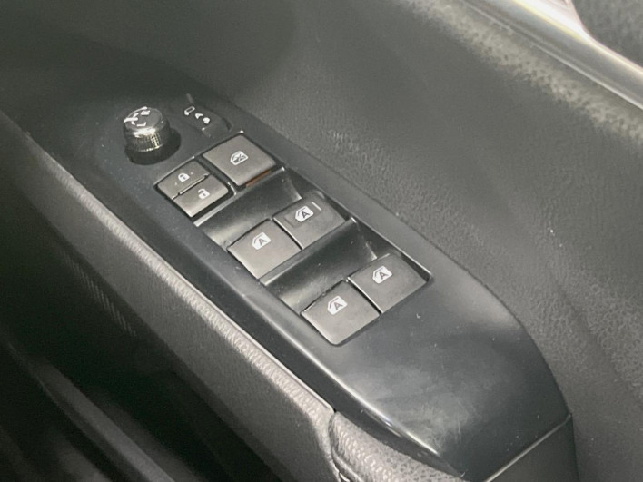 2020 Toyota Camry 6AA-AXVH70 (UW-69fff552ba91b)[26]