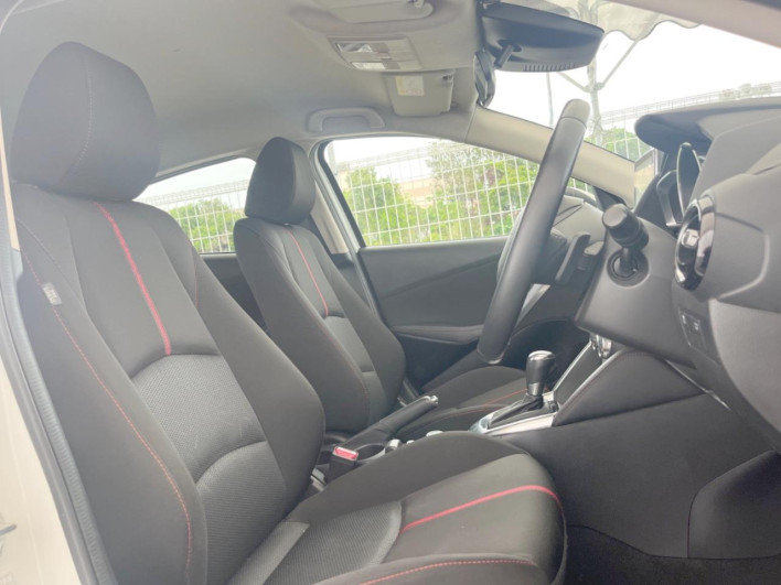 2016 Mazda Demio LDA-DJ5FS (UW-69fff5665ad64)[15]