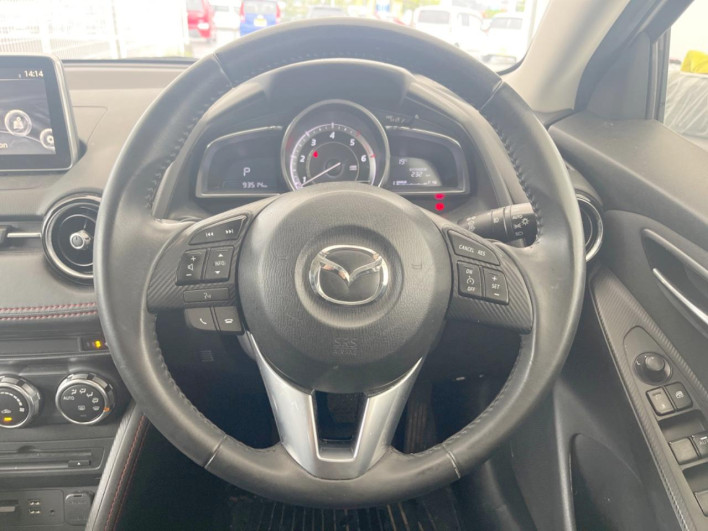 2016 Mazda Demio LDA-DJ5FS (UW-69fff5665ad64)[18]