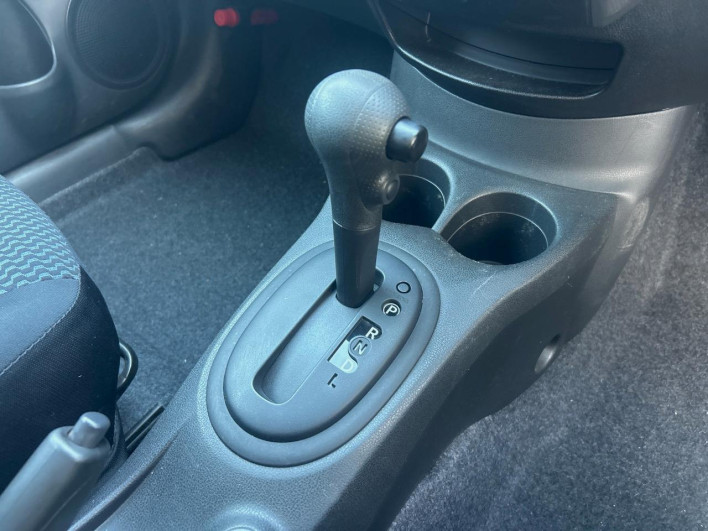 2013 Nissan Note DBA-E12 (UW-69fff5698db8c)[28]