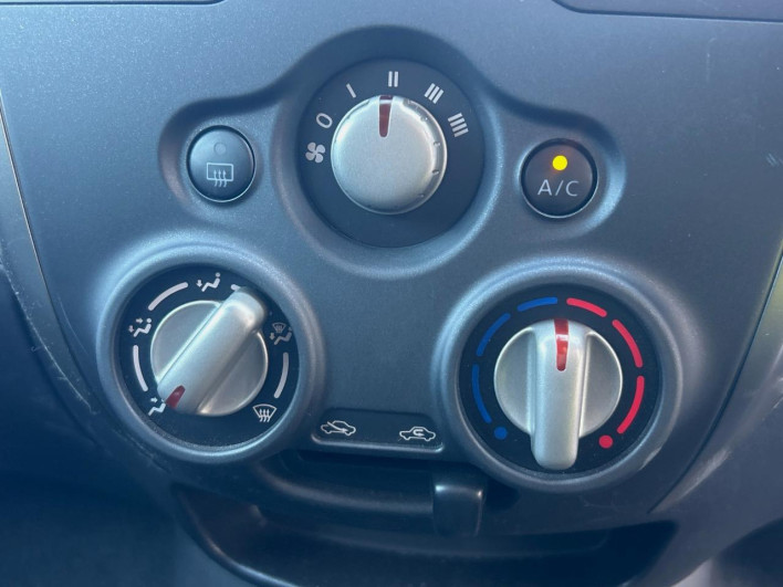 2013 Nissan Note DBA-E12 (UW-69fff5698db8c)[27]