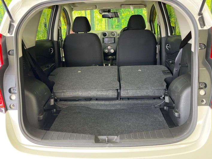 2017 Nissan Note DBA-E12 (UW-69fff56a59062)[28]
