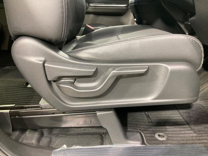 2018 Honda Freed DBA-GB5 (UW-69fff5702c4b4)[22]